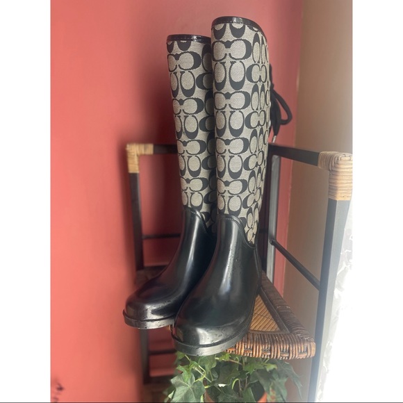 COACH rain boots sz 8